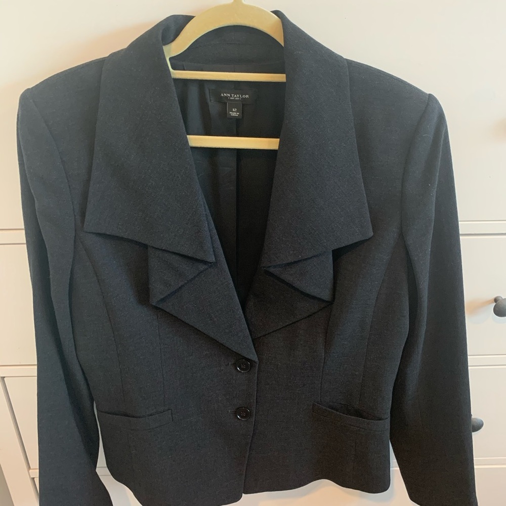 Ann Taylor Charcoal Wide Ruffled Collar Blazer